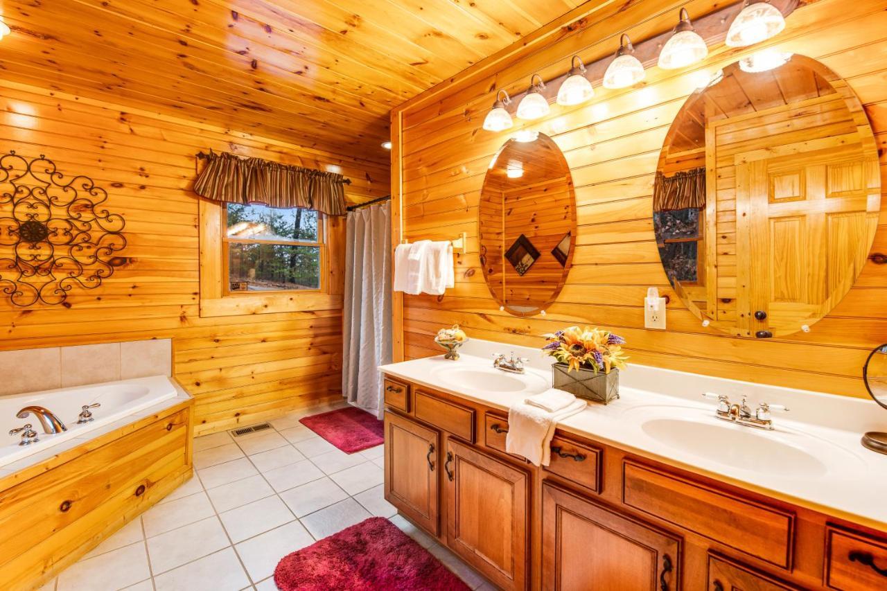 Вилла Grizzly Manor Пиджен-Фордж Экстерьер фото