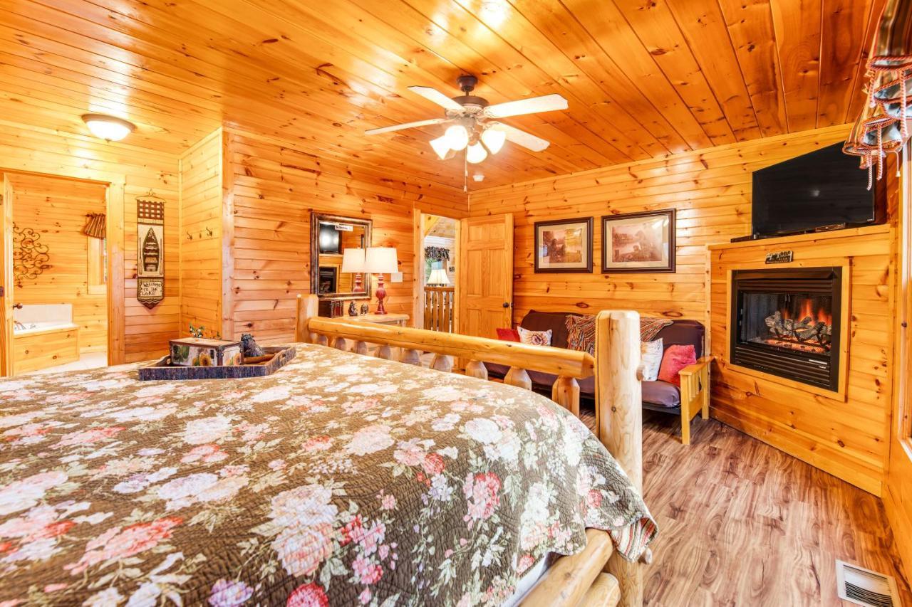 Вилла Grizzly Manor Пиджен-Фордж Экстерьер фото